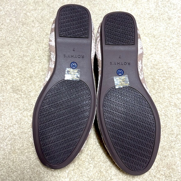 Rothy’s The Flat Pink and Beige - Floral Pattern - Picture 4 of 4